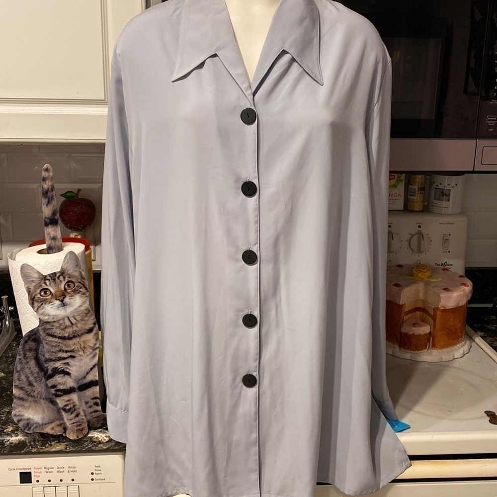 R womens Maggie Barnes solid gray long sleeve button front plus size blouse 24W